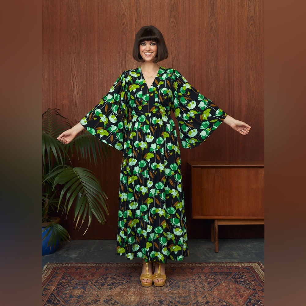 EUC - Dawn O’Porter X Joanie - Sunrise Floral Print Midaxi Dress Black Size 10